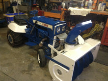 Load image into Gallery viewer, Carburetor For Ford LT70 LT75 LT-11 LT-11H LT-8 Lawn Tractors
