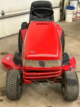 Load image into Gallery viewer, Carburetor For Toro Wheel Horse 270-H Lawn Tractors
