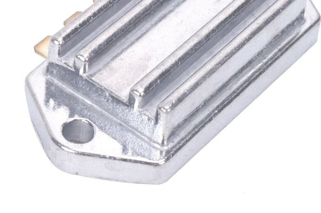 Voltage Regulator Rectifier Ford 140 Tractors