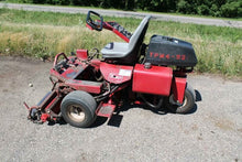 Load image into Gallery viewer, Carburetor For Toro Greens Master 3000 Walker GHS MC36-54 Mowers 16HP
